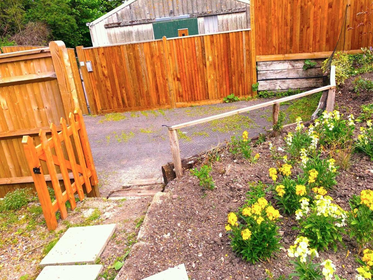 Tovey Lodge Hassocks エクステリア 写真